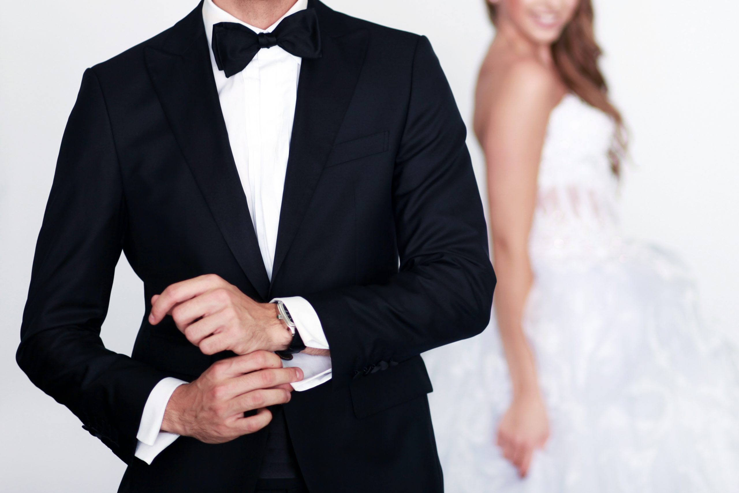 Everything you should know about choosing a wedding suit